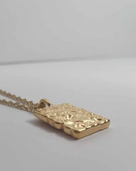 Mariah Textured Square Pendant Necklace - Zizi Rose